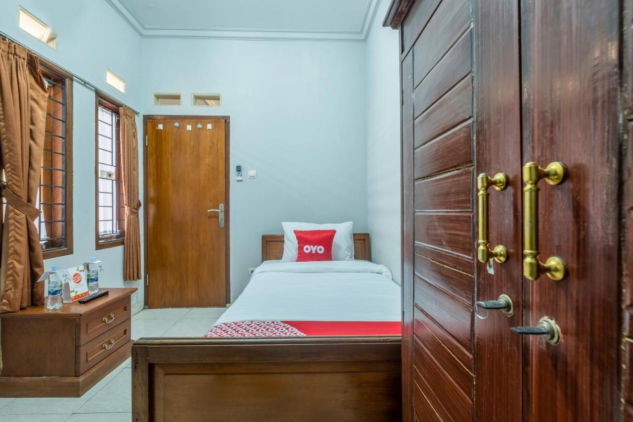 Oyo 1859 Rancabali Near Rumah Sakit Mitra Kasih 2* Bandung